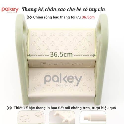 Giá kê chân có tay cầm tạo thói quen tự lập cho trẻ khi tự làm những việc đơn giản mà không cần sự hỗ trợ từ ba mẹ