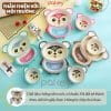 Set ăn dặm có hoạ tiết sóc ngộ nghĩnh kết hợp gam màu nổi bật, điều này giúp các bé càng thích thú hơn trong các bữa ăn