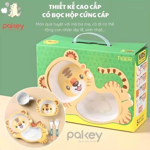 Khay đựng chính được chia 2 ngăn lớn, tiện lợi cho mẹ chia đồ ăn cho các bé mà không cần sử dụng nhiều bát đĩa