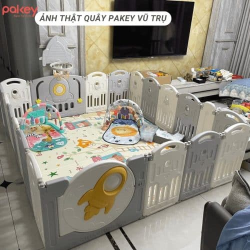 Quây cũi nhựa gấp gọn Pakey vũ trụ 19 Màu ghi xám trung tính - nhẹ nhàng là điều khiến mẫu sản phẩm này được nhiều khách hàng yêu thích