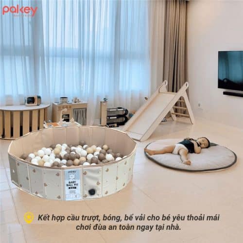 Có thể kết hợp bể bóng với cầu trượt là các loại đồ chơi khác