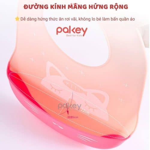 Với chất liệu silicone 100%, yếm không bị thấm nước và dễ dàng lau sạch vết bẩn chỉ với 1 lần lau, không để lại vết ố sau thời gian sử dụng
