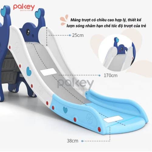 Máng trượt được thiết kế với độ dốc lý tưởng, có khả năng giảm tốc hợp lý