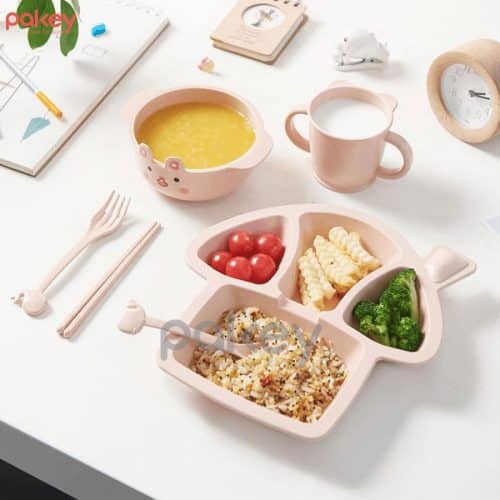Set ăn dặm là từ nhựa lúa mạch có thành phần than hoạt tính, kháng khuẩn cao, ngăn ngừa sự xâm nhập