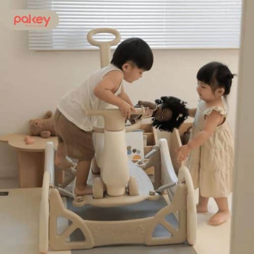 Thiết kế lên xuống dễ dàng, phần giá đỡ chắc chắn