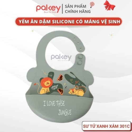 Với chất liệu silicone 100% cấp thực phẩm và không chứa BPA, yếm silicon có máng đảm bảo môi trường ăn uống an toàn, không gây hại cho sức khỏe của bé.