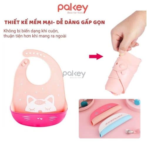 Với trọng lượng chỉ 85g, yếm silicone siêu nhẹ giúp bé đeo mà không gây áp lực lên cột sống cổ và vai