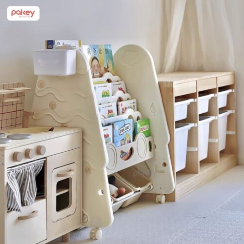Giá sách cho bé hình cây thông Pakey GS04 34 Giá sách cho bé họa tiết cây thông Pakey GS04