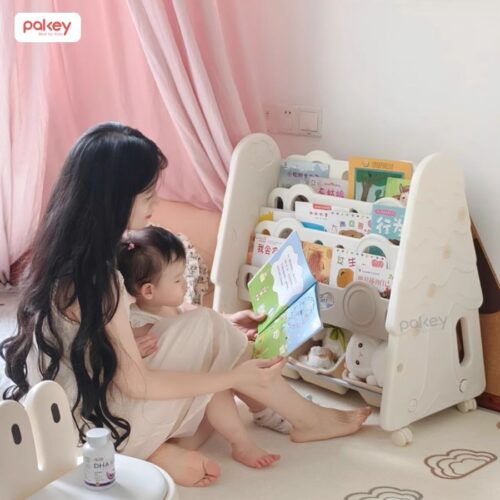 Giá sách cho bé hình cây thông Pakey GS04 37 Giá sách cho bé họa tiết cây thông Pakey GS04