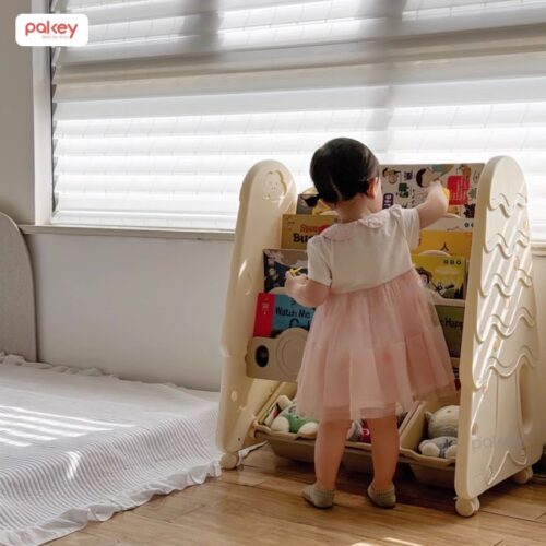 Giá sách cho bé hình cây thông Pakey GS04 31 Giá sách cho bé họa tiết cây thông Pakey GS04