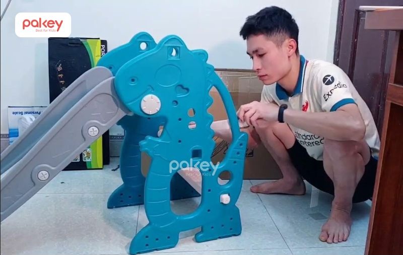 Cách lắp ráp cầu trượt - cầu trượt xích đu từ A-Z 9 Cách lắp ráp cầu trượt - cầu trượt xích đu từ A-Z