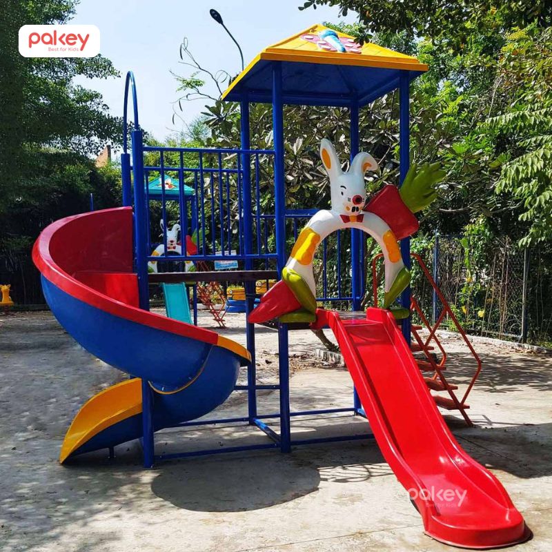 30+ mẫu cầu trượt liên hoàn ngoài trời tăng vận động cho bé 37 Trẻ em khi chơi trên cầu trượt liên hoàn sẽ phải vận dụng nhiều nhóm cơ khác nhau