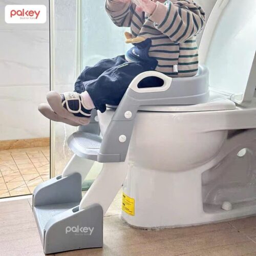 Nắp bồn cầu kèm thang kê chân cho bé Pakey P-PC04 20 Nắp thu nhỏ bồn cầu kèm thang kê chân Pakey P-PC04
