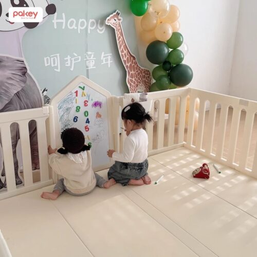 Quây cũi nhựa Pakey White House P-WH02