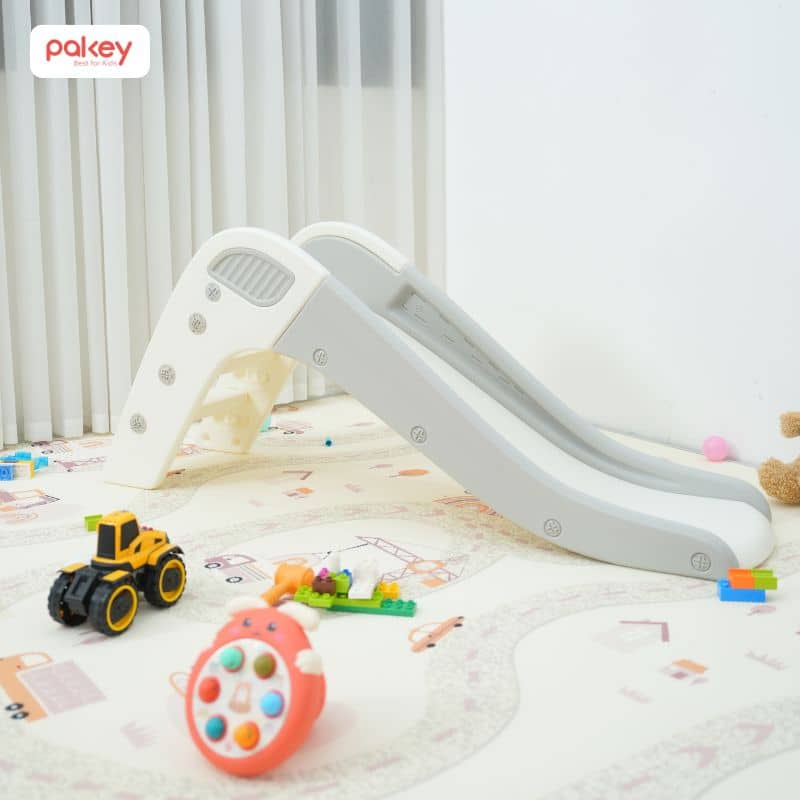 Đồ chơi vận động cho bé 2-3 tuổi