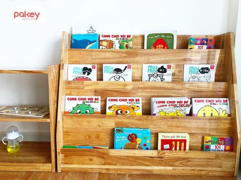 Kinh nghiệm chọn kệ sách gỗ cho bé phù hợp theo từng độ tuổi 8 Các mép và bề mặt kệ cần được làm nhẵn mịn đảm bảo an toàn cho bé khi sử dụng