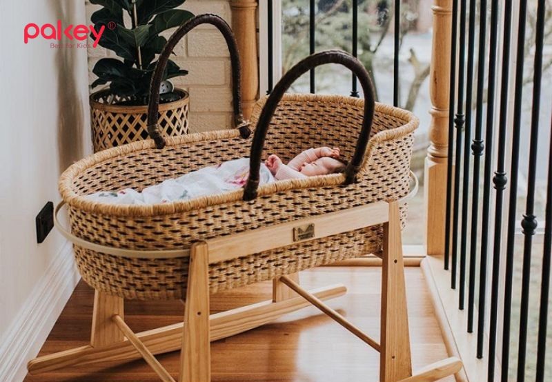 Hướng dẫn ba mẹ tự làm nôi em bé giúp tiết kiệm chi phí 7 Xử lí kỹ bề mặt nôi để đảm bảo an toàn cho bé khi sử dụng