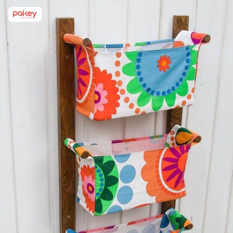 tự làm kệ đồ chơi cho bé bằng vải