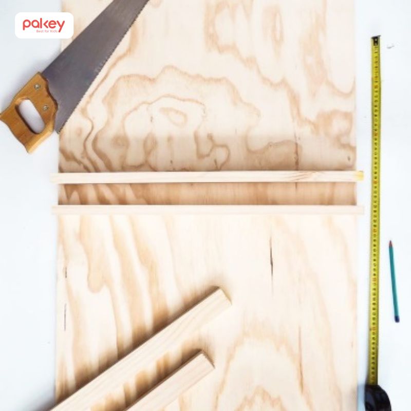 tự làm kệ đồ chơi cho bé bằng gỗ