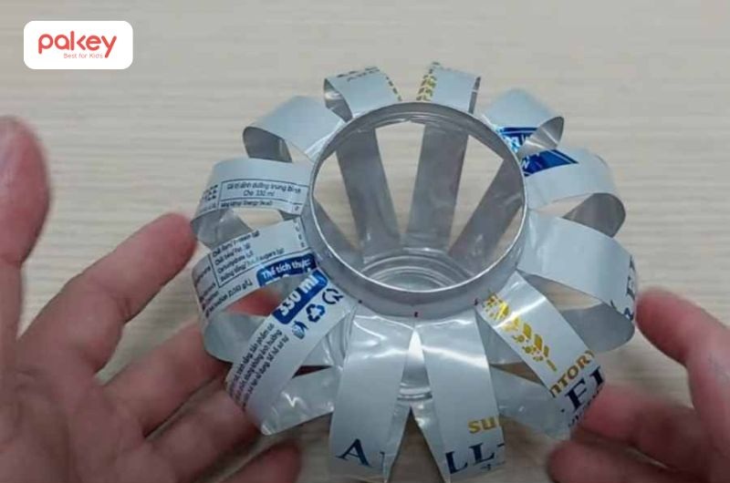 Cách làm lồng đèn bằng lon bia