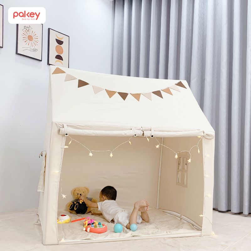 Tùy vào diện tích nhà, ba mẹ cần cân nhắc chọn lều có kích thước hợp lý