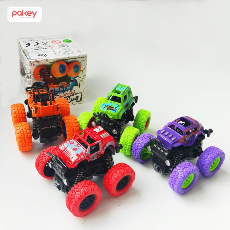 Xe đồ chơi là sở trường của các bé trai