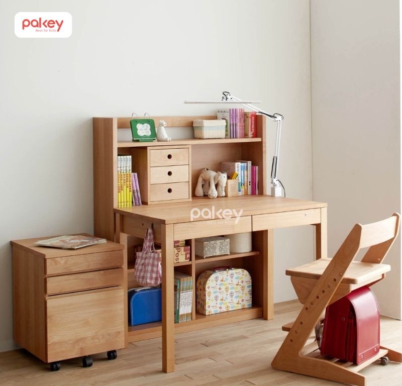 Bàn học bằng gỗ tự nhiênBàn học bằng gỗ tự nhiên