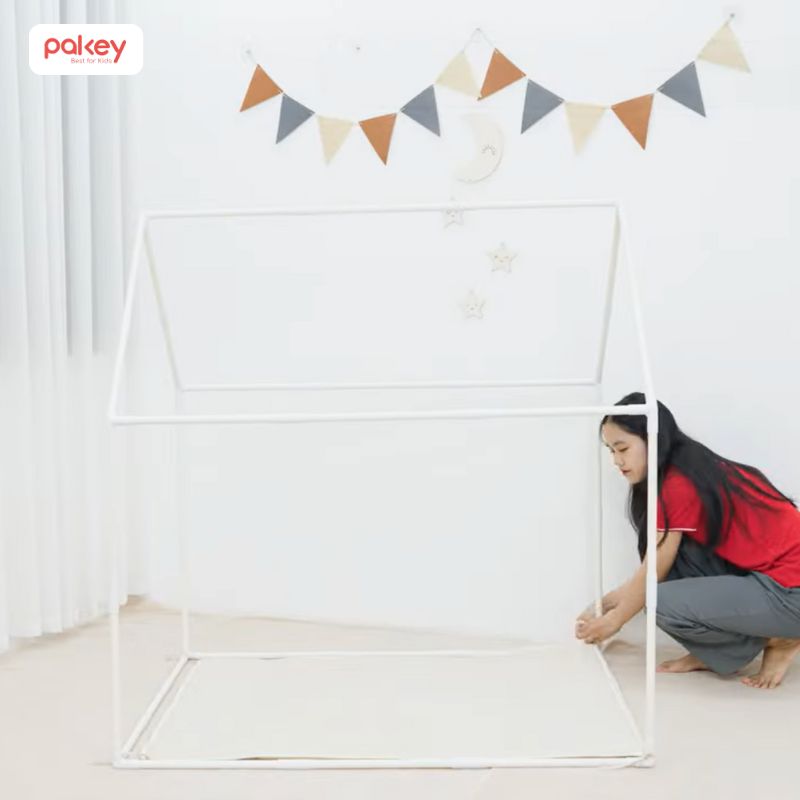 Hướng dẫn chi tiết cách dựng lều vải cho bé cực đơn giản 7 Lắp khung lều là công đoạn định hình và quyết định đến độ chắc chắn của sản phẩm