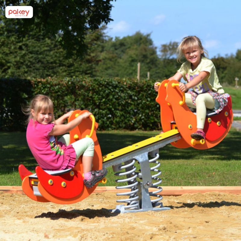 Tại sao nên cho bé chơi bập bênh mỗi ngày? 44 Tại sao nên cho bé chơi bập bênh mỗi ngày?