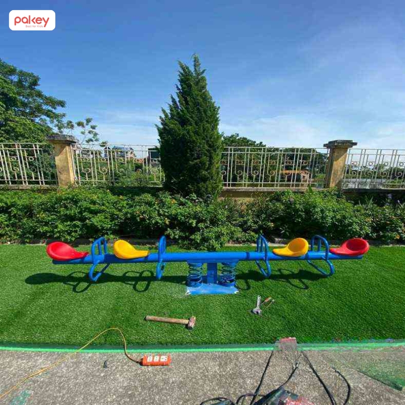 Tại sao nên cho bé chơi bập bênh mỗi ngày? 8 Tại sao nên cho bé chơi bập bênh mỗi ngày?