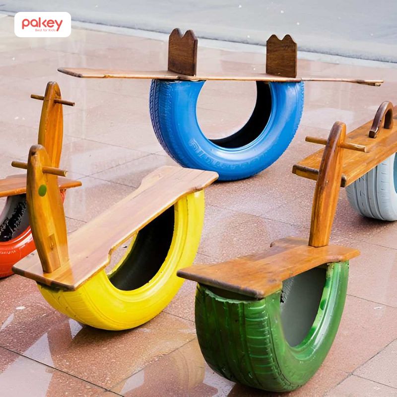 Cách làm bập bênh cho bé bằng lốp xe đơn giản nhất 7 Xử lí bề mặt vật liệu kỹ lưỡng để đảm bảo an toàn cho trẻ nhỏ