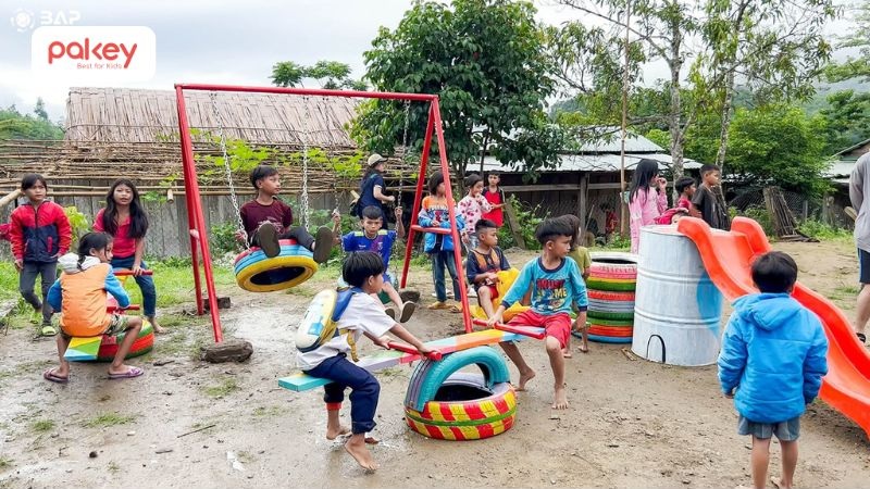 Cách làm bập bênh cho bé bằng lốp xe đơn giản nhất 5 Tái sử dụng lốp xe cũ là một hành động có ý nghĩa lớn trong bảo vệ môi trường