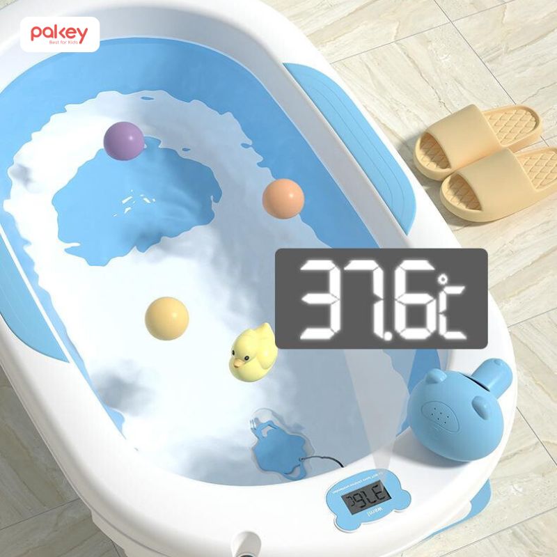 Chậu tắm được tích hợp nhiệt kế để đo nhiệt độ nước