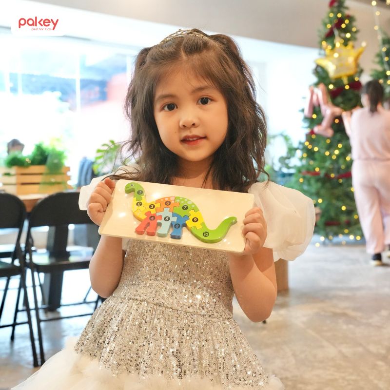 Pakey x Wiki chăm con