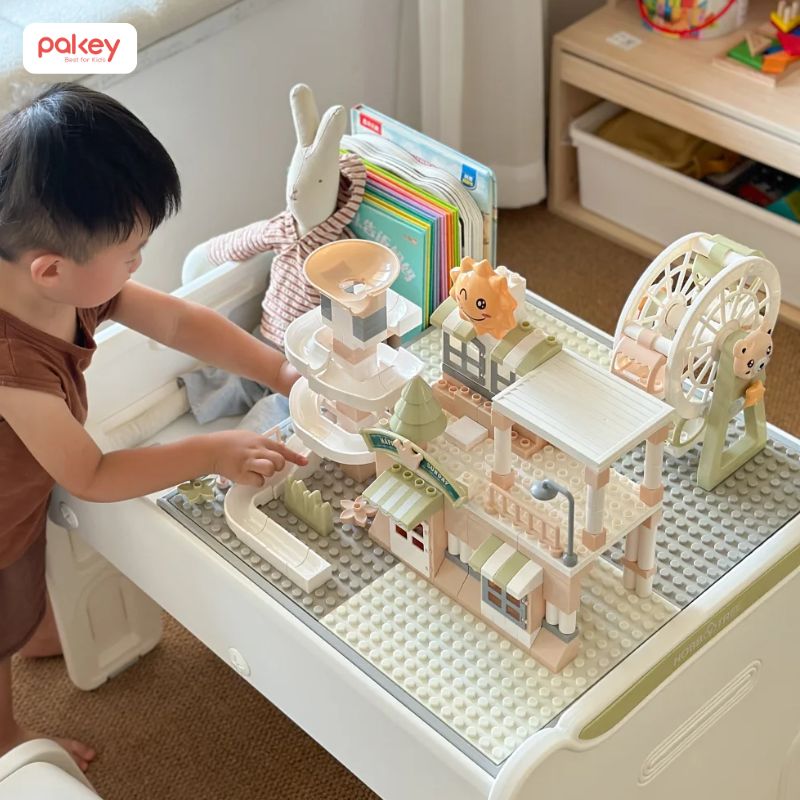 đồ chơi giáo dục