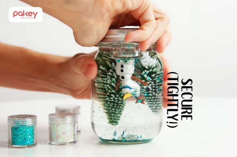 Đậy chặt nắp lọ và chiêm ngưỡng thành phẩm