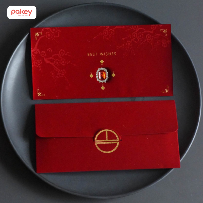 Nguồn gốc và ý nghĩa của bao lì xì - 99+ mẫu lì xì Tết đẹp 2026 46 Mẫu bao lì xì nhung màu đỏ vừa sang trọng, vừa cao cấp