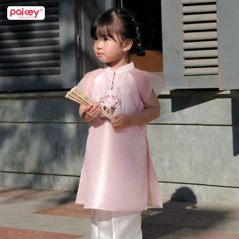 99+ Mẫu áo Dài trẻ em cho bé gái, bé trai đẹp nhất 2026 54 Áo dài trẻ em cách tân