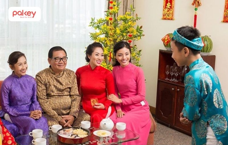 Dạy bé chúc Tết và 6 lưu ý quan trọng ba mẹ cần biết