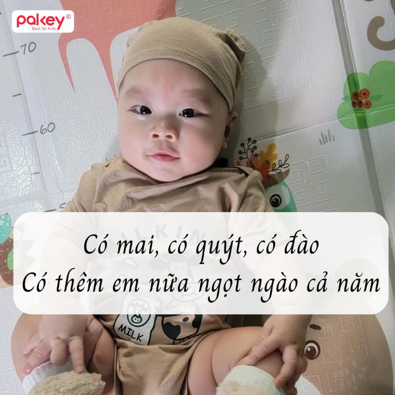 1001+ caption Tết cho bé độc đáo khi đăng ảnh năm 2026 8 Mỗi độ tuổi mang một sắc thái khác nhau, vì vậy caption cũng nên phản ánh đúng “phiên bản” của con tại thời điểm đó