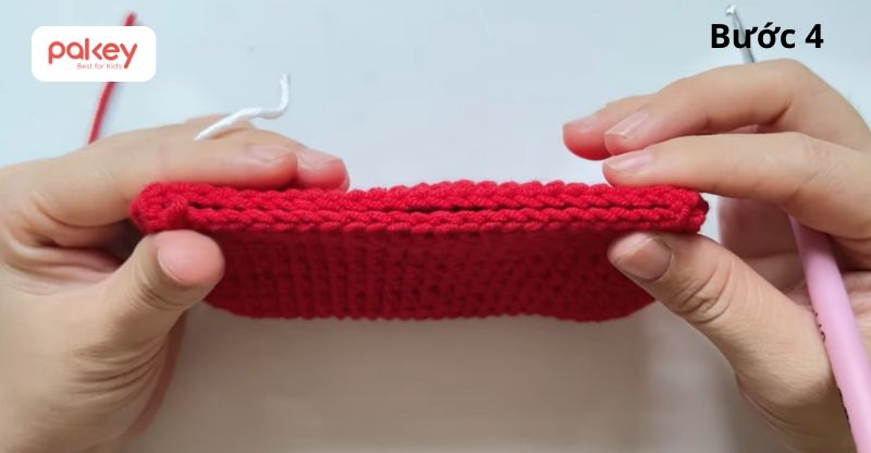 Có thể móc viền miệng bằng mũi trượt hoặc mũi đơn xoắn để tạo độ cứng cáp