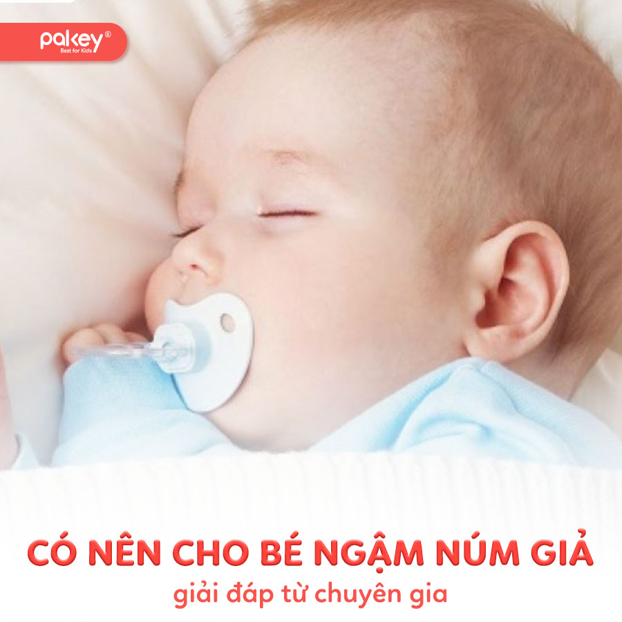 Có nên cho bé ngậm núm giả khi ngủ không?