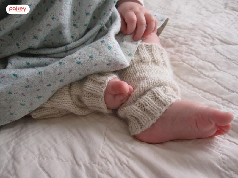 Có nên đi tất cho bé khi ngủ? Khi nào nên và không nên 8 Có nên đi tất cho bé khi ngủ? Khi nào nên và không nên