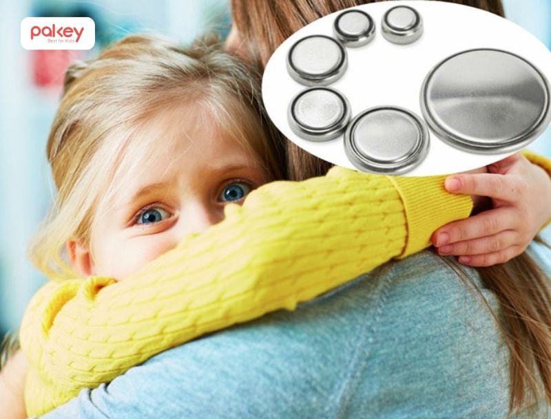 Pin cúc áo cũng là một trong những dị vật gây ra nhiều vụ hóc dị vật nghiêm trọng ở trẻ em