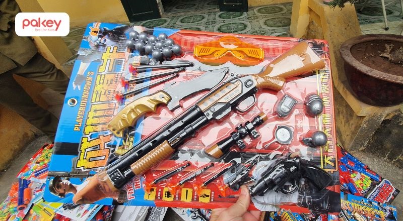 Súng đồ chơi bắn đạn luôn lọt top 10 món đồ chơi trẻ em nguy hiểm nhất mọi thời đại