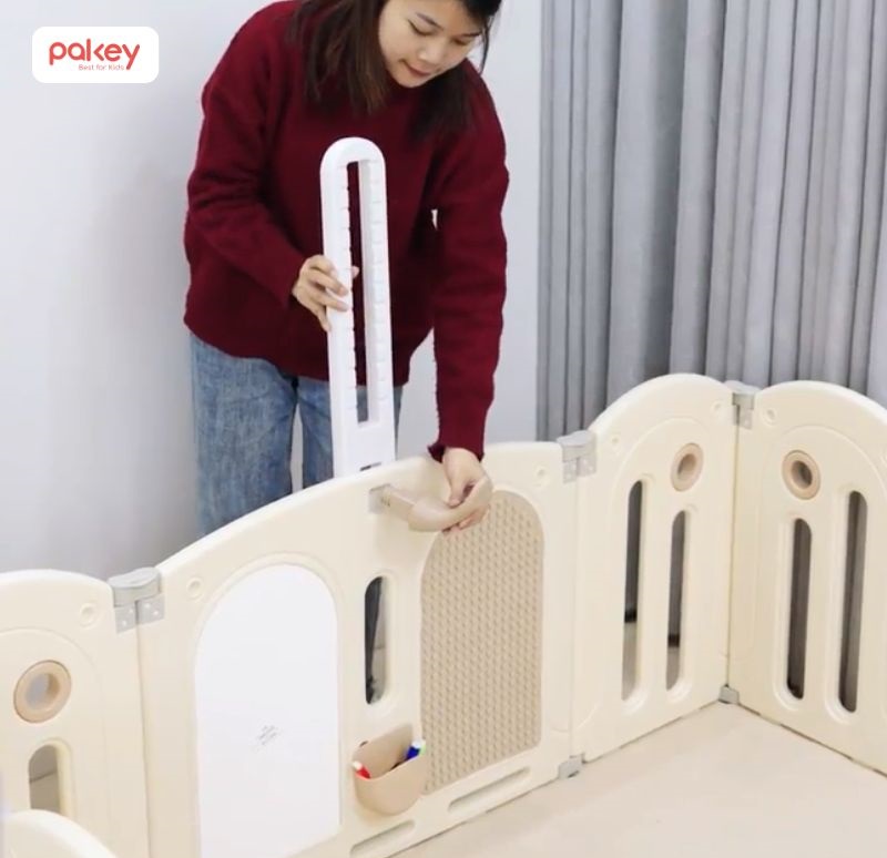 Lắp lẫy đồ chơi ném vòng và cột bóng rổ