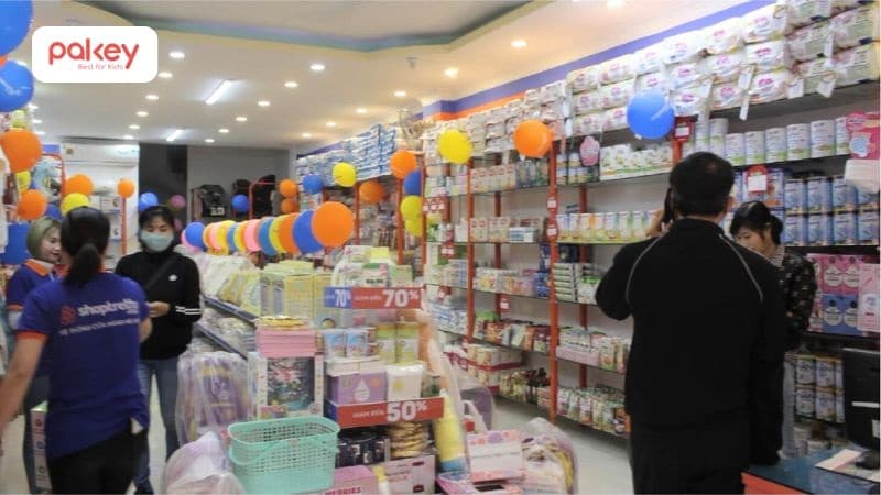 Shop Trẻ Thơ kinh doanh theo mô hình website trực tuyến kết hợp với hệ thống chuỗi cửa hàng bán lẻ tại tp.HCM