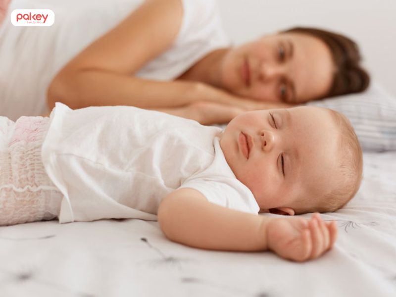 Trẻ ngủ li bì nhưng không sốt có sao không?