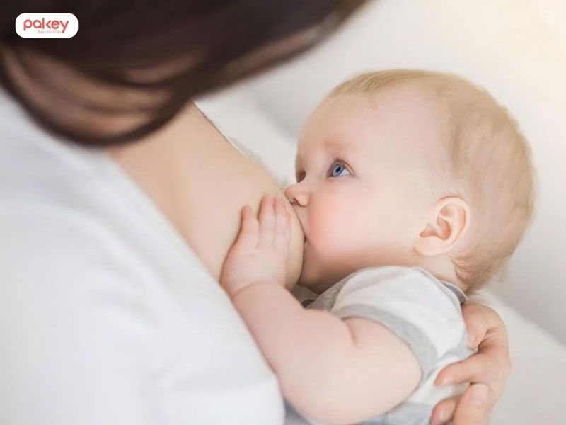 [Giải đáp] Trẻ sơ sinh ngủ ít có sao không?