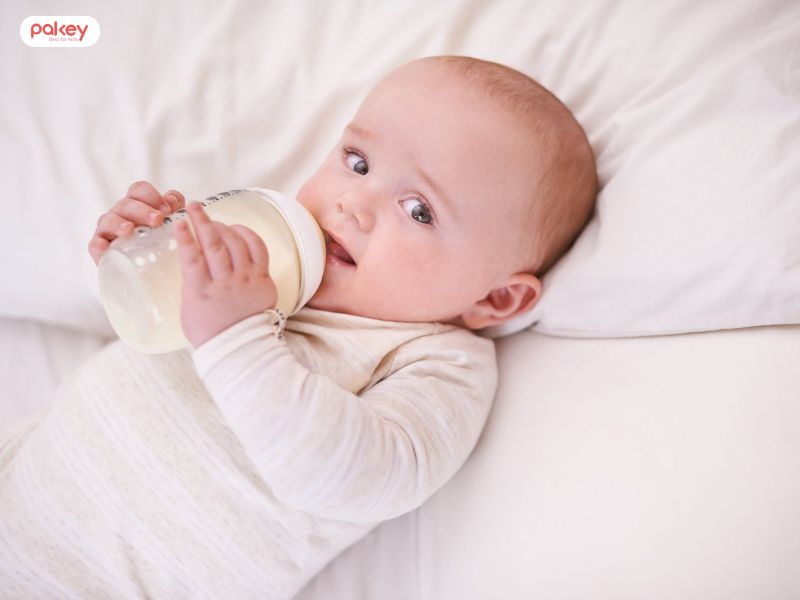 Có nên cho trẻ uống sữa trước khi đi ngủ không? 8 Có nên cho trẻ uống sữa trước khi đi ngủ không?